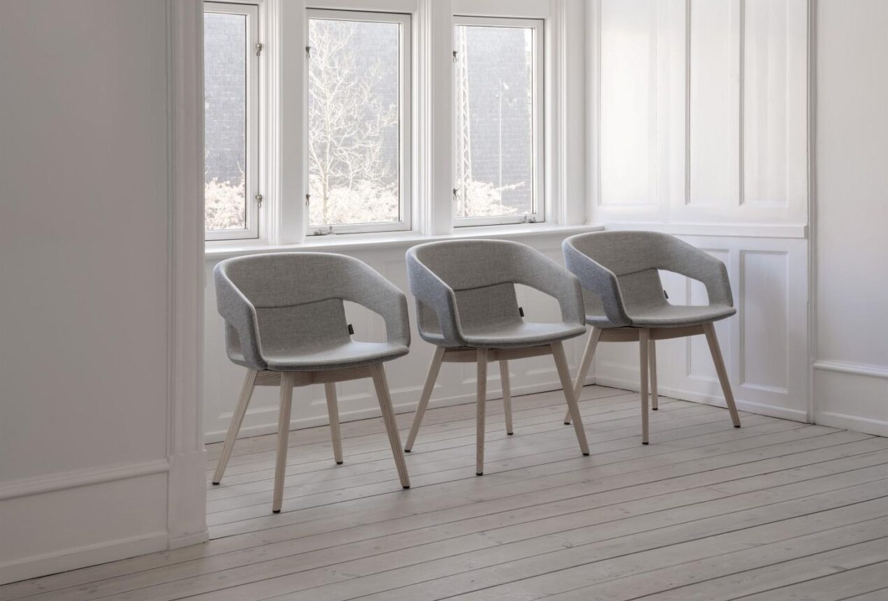 TOP-lounge-furniture-TWISTSIT-armchairs-NARBUTAS-7