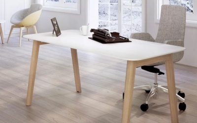 Uredski stolovi od bojenog i lakiranog drva Nova Wood