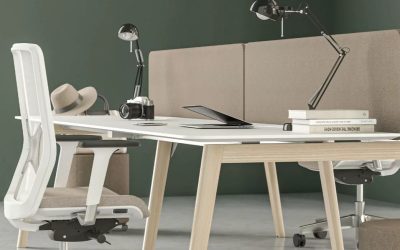 Uredski stolovi s drvenim nogama Nova Wood